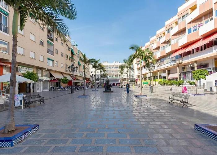 Luminoso Y Moderno Estudio Plaza Andalucia